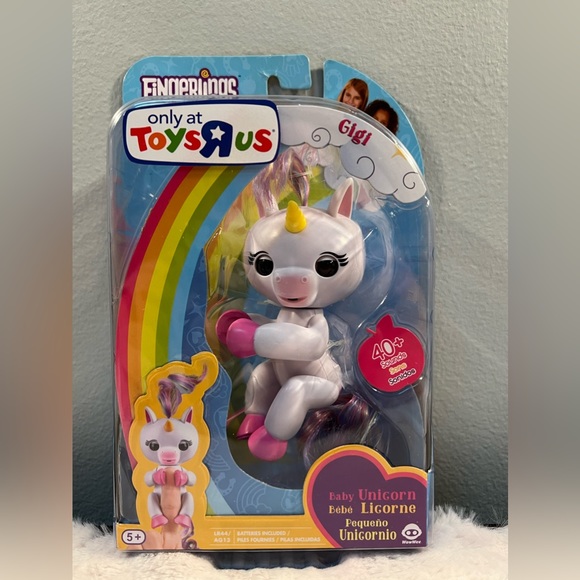 Fingerlings Baby Unicorn, Gigi, Interactive Pet - Picture 6 of 6